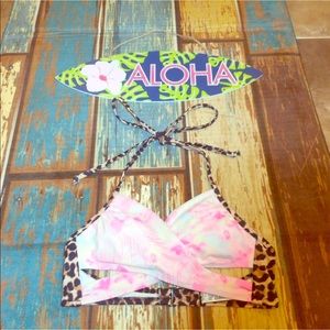 Pink Victoria Secret bikini top sz xs leopard
